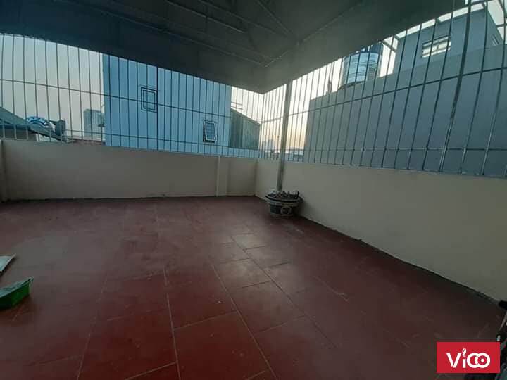Tuyệt vời!Nhà mới xây Lạc Long Quân, diện tích 49m2, mặt tiền 6.5m, 5t giá 4.85 tỷ.