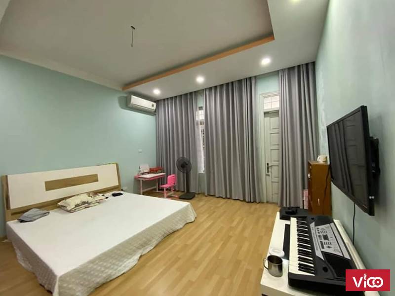 Bán Nhà đường Cầu Giấy 35m x5 Tầng Nhà mới ở luôn 3.2 tỷ