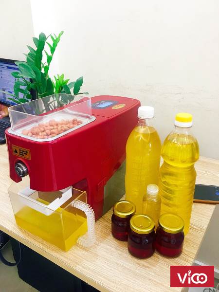 Máy Ép Dầu Gia Đình Nanifood ( Mã sản phẩm NNF 800A ) màu đỏ