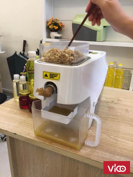 Máy Ép Dầu Gia Đình Nanifood ( Mã sản phẩm NNF 800A ) màu trắng