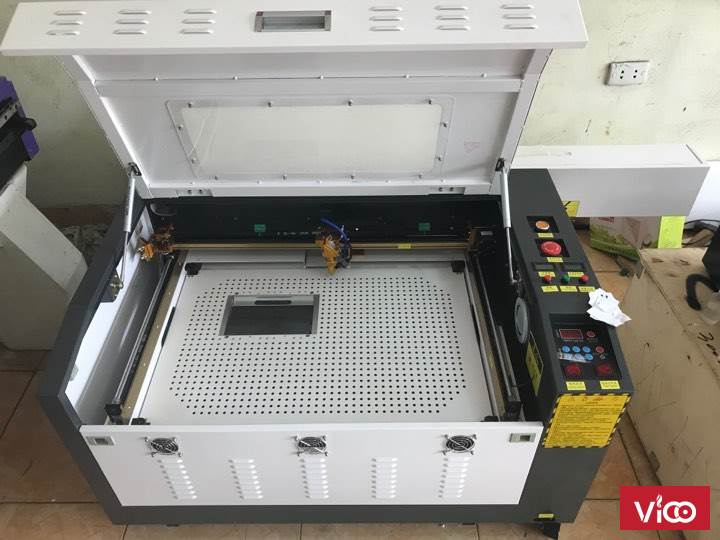 Máy laser cắt mica 6040, máy laser mini cắt gỗ thịnh hành