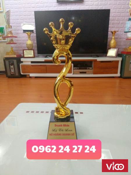làm cúp thẩm mỹ, công ty chuyên cung cấp cúp vinh danh các cuộc thi