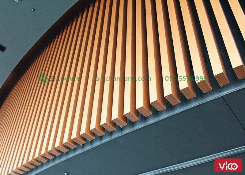 Lam nhôm giả gỗ Giải pháp chắn nắng vân gỗ phá cách