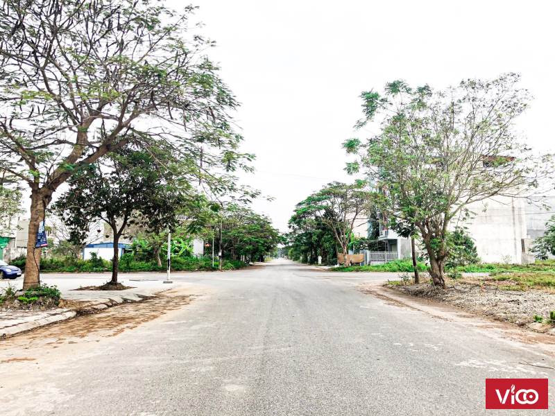 Cần bán lô đất gần đường Phạm Văn Đồng, đối diện ủy ban quận Dương Kinh Hải Phòng