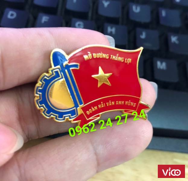 làm huy hiệu đại hội giá rẻ, cung cấp huy hiệu đảng, huy hiệu của trường
