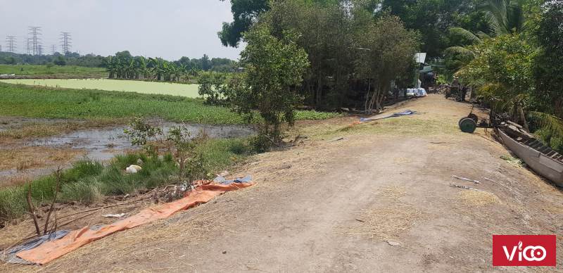 Tôi cần bán gấp lô đất diện tích 1545.6m giá 1ty5 sổ riêng công chứng ngay