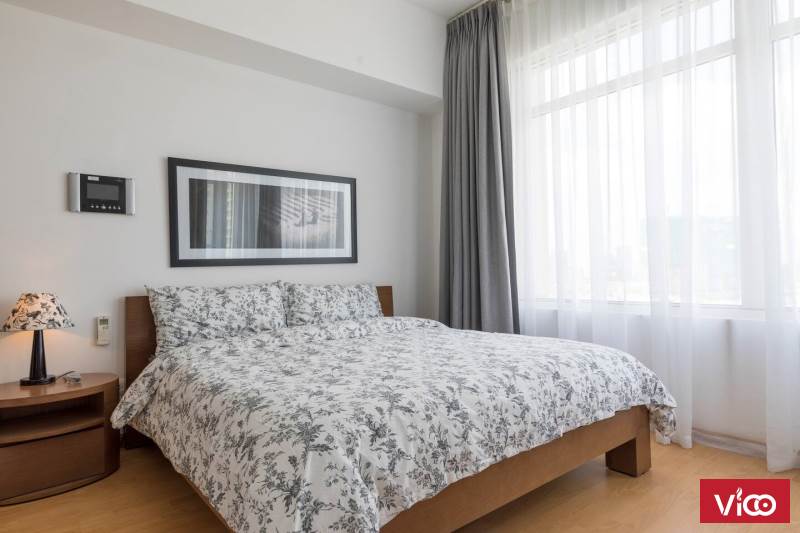 Cho thuê nhanh căn hộ Vinhomes Golden River, DT 64m2,tầng cao, Nội thất đẹp. Hotline 0931525177