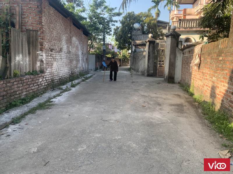 Chính chủ cần bán gấp mảnh đất đang ở tại thô đường yênxã xuân nộnđông anhhà nội