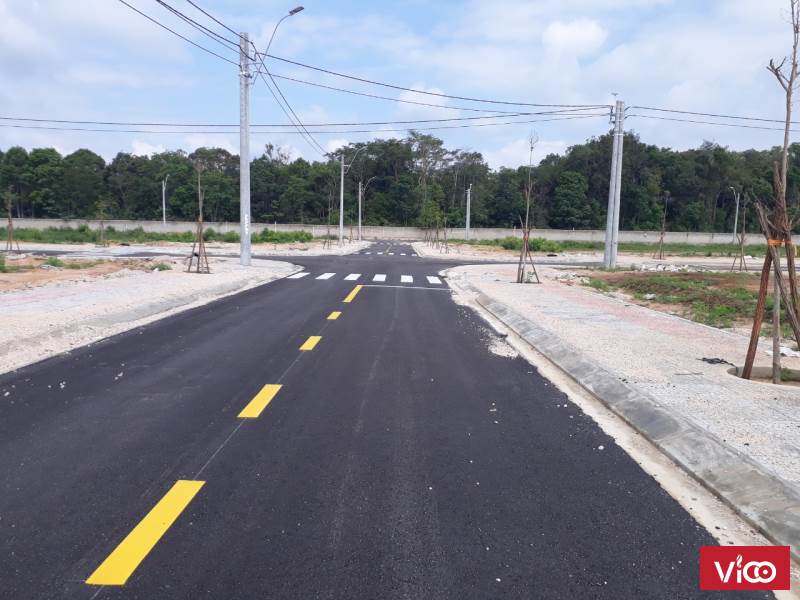 Cần tiền trả nợ cắt lỗ lô mặt Quốc lộ Hùng Vương 425 triệu/ 170m2
