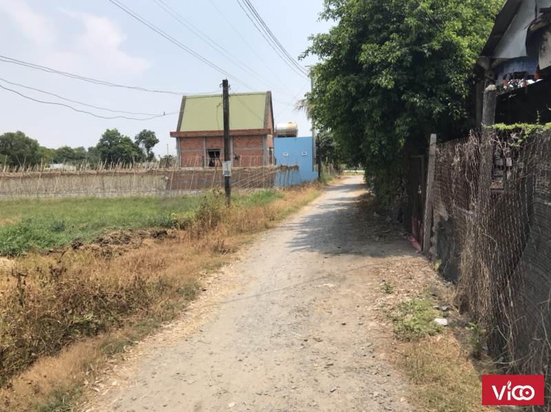 HOT HOT HOT CƠ HỘI CÓ 1 KHÔNG 2 CHÍNH CHỦ CẦN BÁN LÔ ĐẤT THỔ CƯ 100% ĐỨC HÒA LONG AN