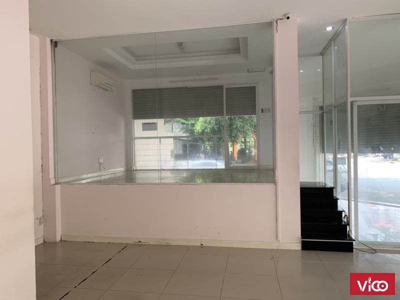 Cần Cho Thuê Góc 2 Mặt Tiền Cao Đức Lân 600m2 giá 60tr