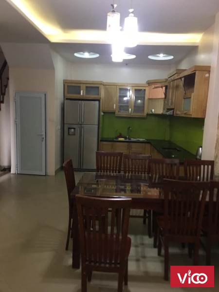 Bán gấp nhà đẹp Thái Hà, 43m2, 5 tầng, vài bước ra ngõ ô tô.