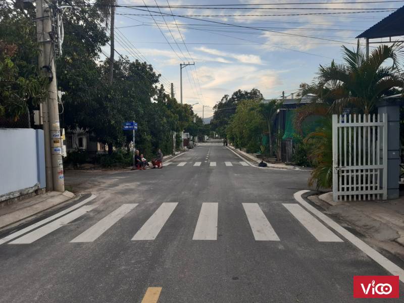 Bán gấp lô đất 125m2 mặt tiền Khu Bàn Cờ, Trung Tâm Cam Đức, Cam Lâm giá rẻ....!