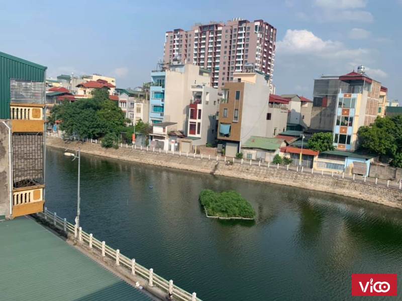 Mặt hồ, Phố cổ Long Biên 62m giá gần 80tr, Ô Tô vào nhà, K/D đỉnh.