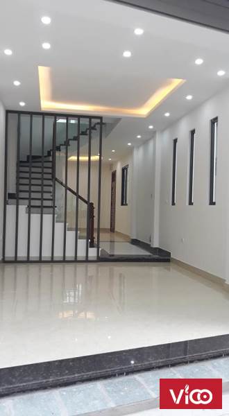 Nhà mới 5 tầng tại Đường Nam Đuống, Long Biên, HN. DT 50m2 căn góc, ô tô đỗ cửa. Giá 4.1 Tỷ