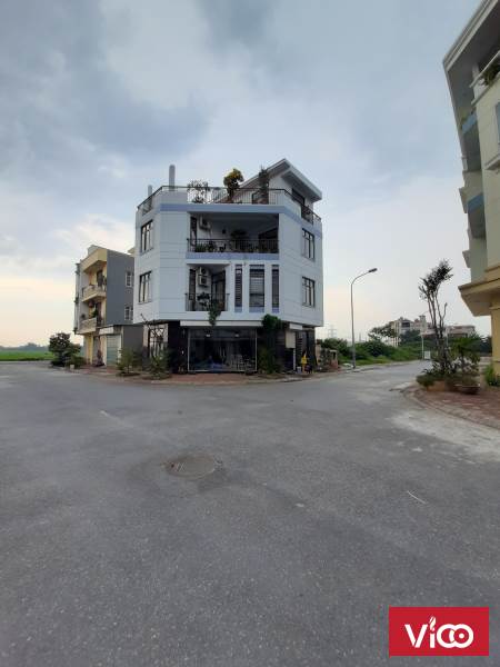 Nhà Giang Biên, kinh doanh, oto, đường 10m, 40m2.Giá 3.8 tỷ, 0868181683.