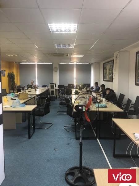 Sang nhượng VP Hoàng Ngân 140m2, Thang máy, 2WC giá 18tr