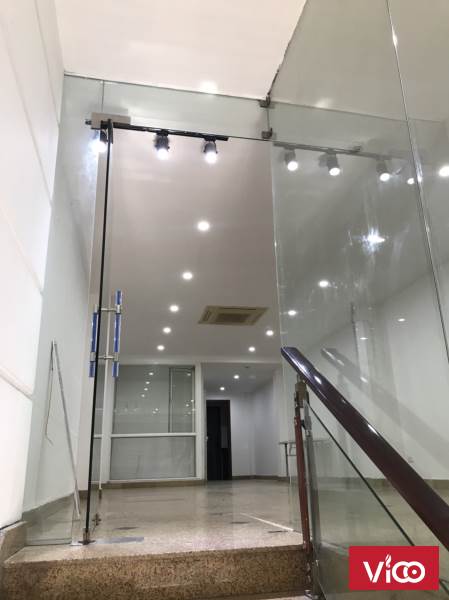 24 triệu 65m mặt phố Bà Triệu,mới tinh, ô tô.