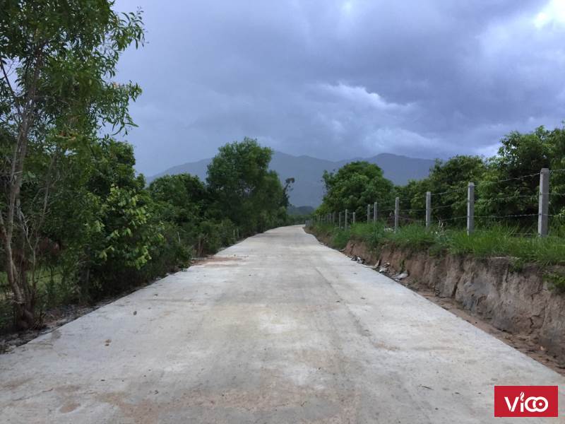 Đất Diên Đông 2729mv đương betong 4m oto vô tận nơi 2 mặt tiền giá chi 390tr