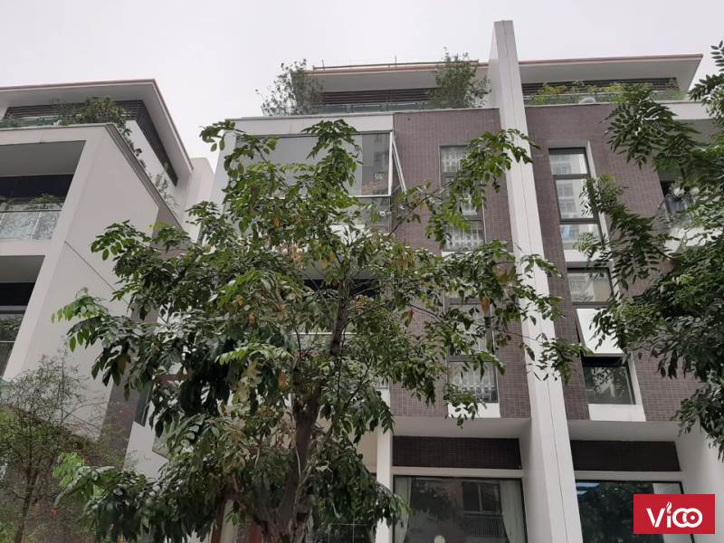 Chính chủ bán nhà mặt phố Nguyễn Khang, Diện tích 40m x5 tầng, 2 mặt tiền, vỉa hè 4m. giá 14.5 tỷ