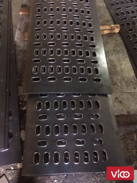 tôn đục lỗ, inox đục lỗ, tôn mạ kẽm đục lỗ, nhôm đục lỗ, sàng sấy.