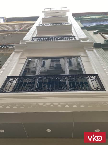 Nhà mặt phố 95m2, 2 mặt tiền thông 2 đầu, 5 tầng có thang máy, MT 5m, Vị trí kinh doanh rất tốt