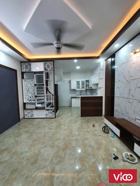 NHÀ MỚI ĐẬP HỘP BA GÁC ĐUA KHU SINH VIÊN ĐÔNG ĐÚC