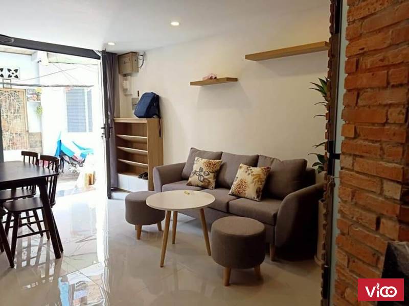 Chỉ 4 tỷ 3 nhà CMT8 Phường 13 Quận 10, 4 tầng BTCT .