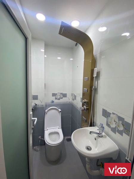 Bán gấp nhà HXH 44 m2 Trần Quang Diệu, Quận 3 , 4 tầng chỉ 7 tỷ LH 0334903521