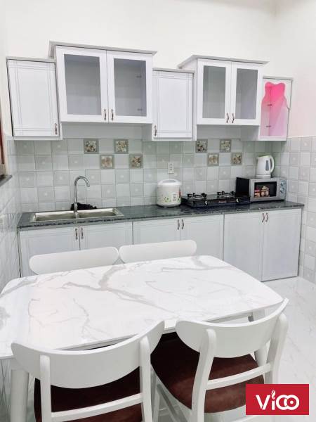 Bán gấp nhà Giải Phóng 30m, ngõ OTO cách phố 100m