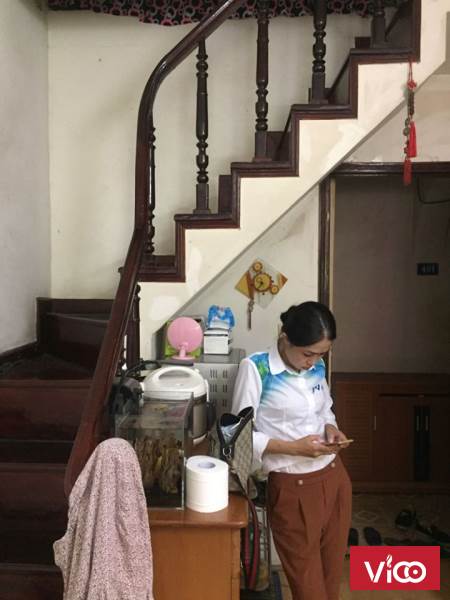 Bán nhà C9 tập thể Kim Liên, Đống Đa, đẹp ở luôn, ô tô đỗ chân cầu thang, 40 m2, chỉ 1,2 tỷ
