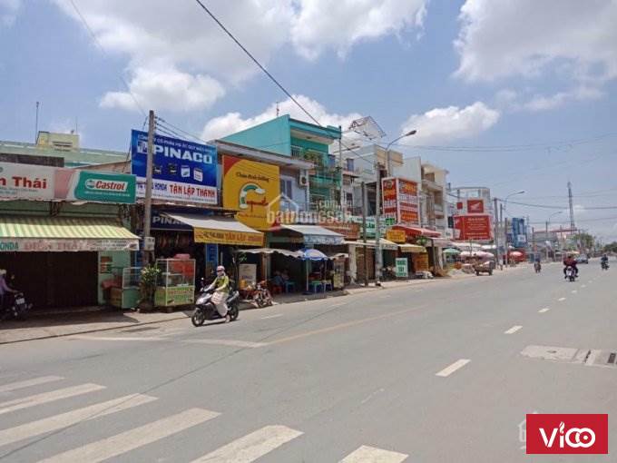 Bán gấp vài lô đất mặt tiền sát quốc lộ 50, liền kề chợ trung tâm . Chỉ 700 tr / lô.Diên tích 80