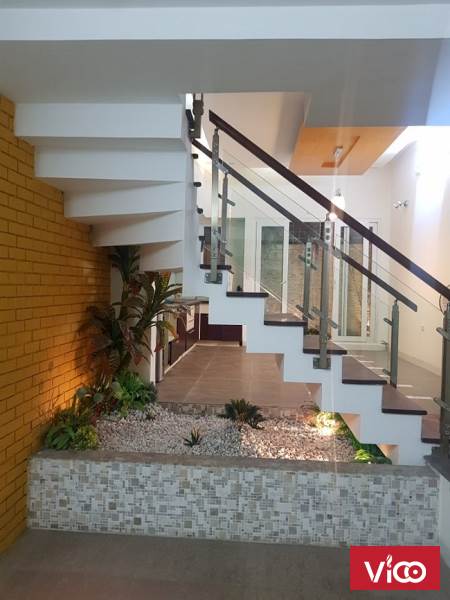 Bán Biệt Thự 6,9 tỷ Nguyễn Văn cừ Gara oto 75M hiếm nhất Long Biên