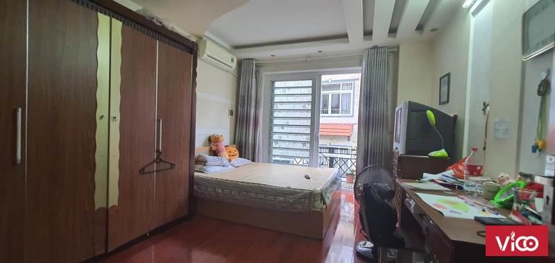 Xuân Đỉnh LÔ GÓC Ô TÔ CON KINH DOANH 6T Giá 3,6 tỷ.