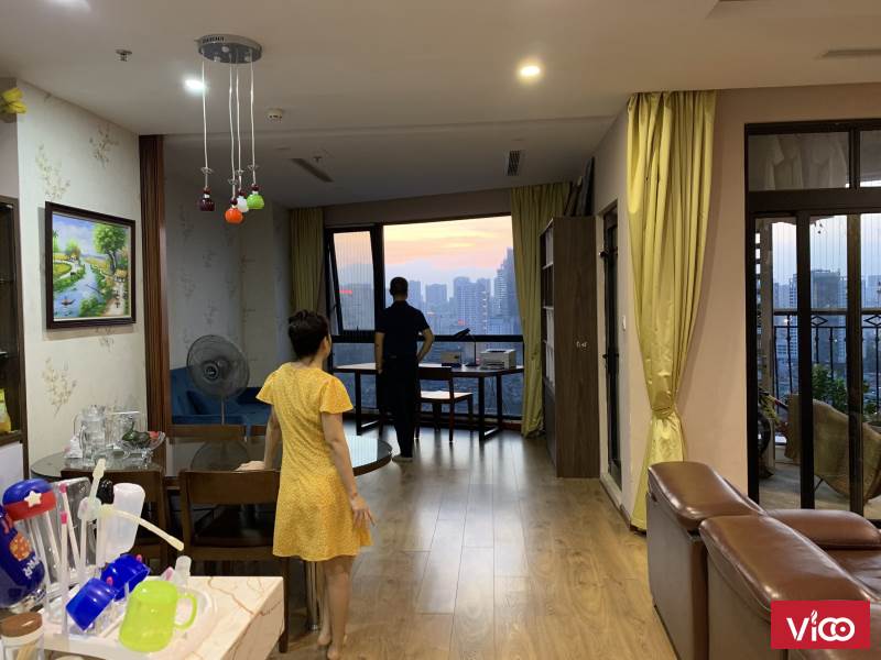 Chính chủ cắt lỗ căn hộ Royall City, 3 ngủ, 164 m2, giá 5.9 tỷ. Lh 0969.359.685.