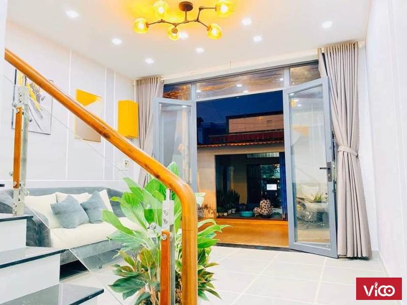 Nhà bán mặt tiền kinh doanh ngay trung tâm tp thủ dầu một , đường nhựa 8m . Dân cư xung quanh hiện