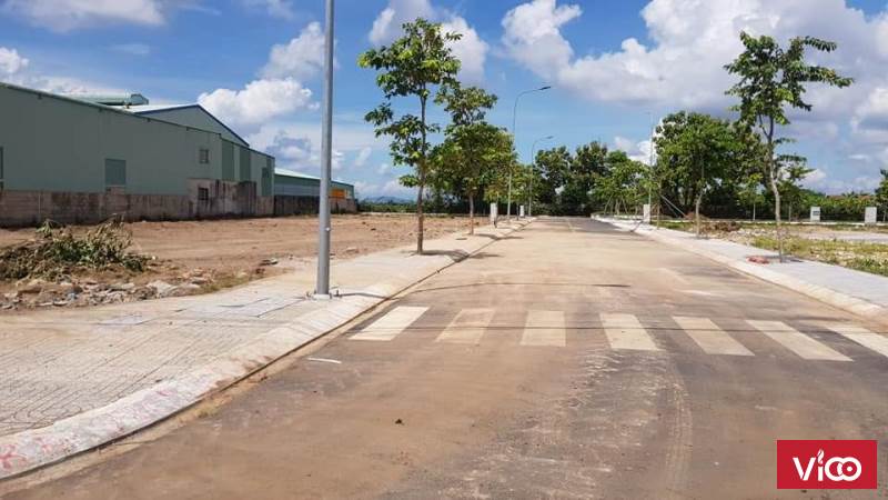 Đấ tMT giá rẻ tiện kinh doanh