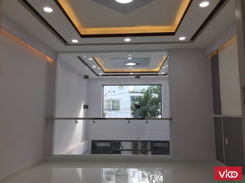 Bán Nhà Thích Quảng Đúc Trung Tâm Quận Phú Nhuận. DT 52m2. LH 0932155399.