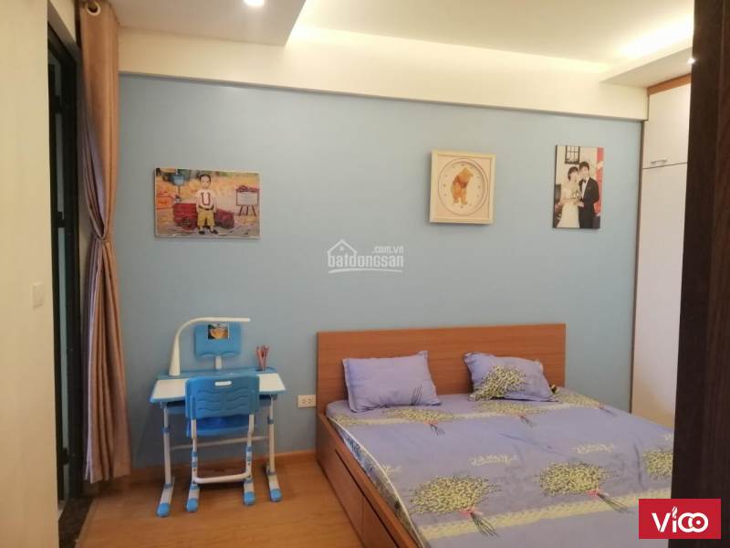 Do chuyển công tác nên chính chủ cần bán căn hộ chung cư view đẹp 2PN 2VS giá vô cùng hợp lý