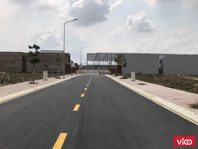 Bán nhà ngay trung Tâm TP Thuận An Bình Dương 900 tr, sổ hồng riêng.