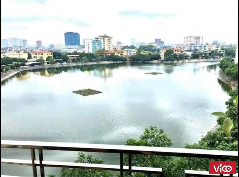 Thoáng gì mà thoáng thế nhỉnh 5 tỷ 50m2x5T mặt hồ Chùa Láng tuyệt đẹp, có 1 0 2