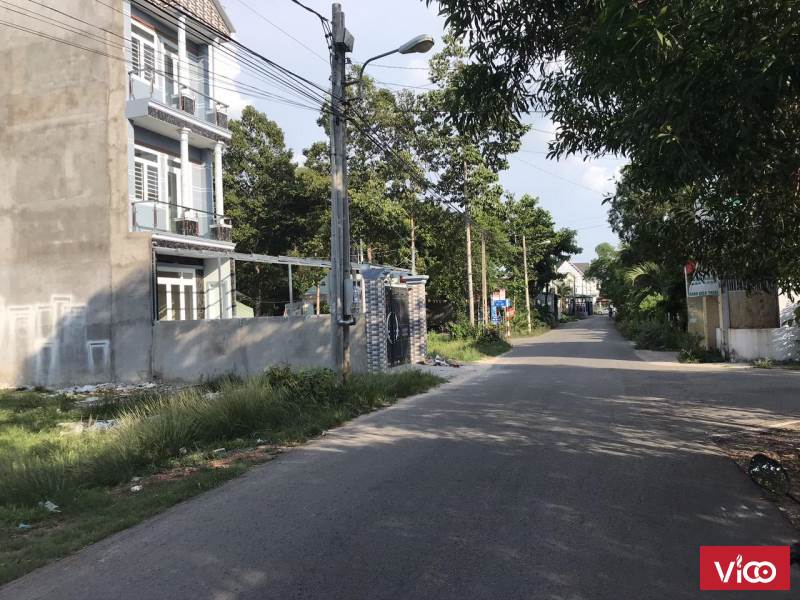 bán nhà MT 2 lầu Thủ Dầu Một, SHR, 104m2/2tỷ850