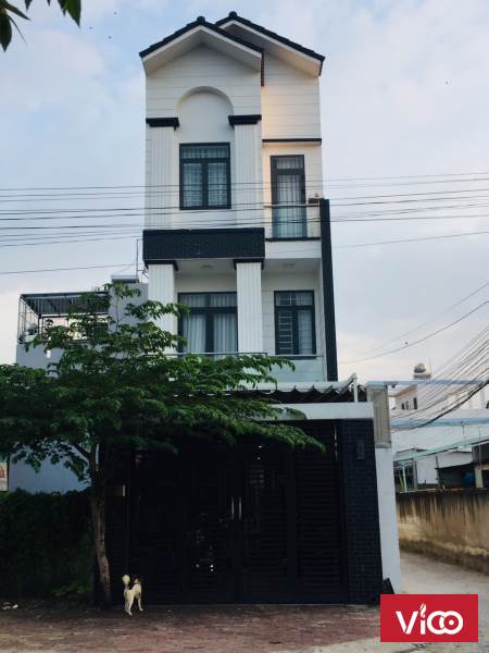 bán nhà mặt tiền đường lớn ngay tt thủ dầu một, 104m2, sổ sẵn