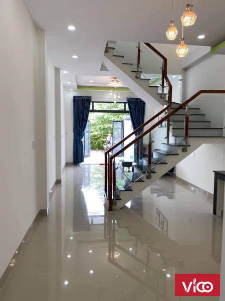 bán nhà mặt tiền đường lớn ngay tt thủ dầu một, 104m2, sổ sẵn