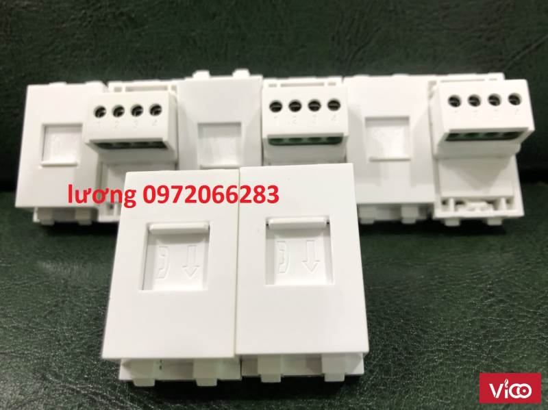 Nhân wall plate VGA âm tường chuẩn full color