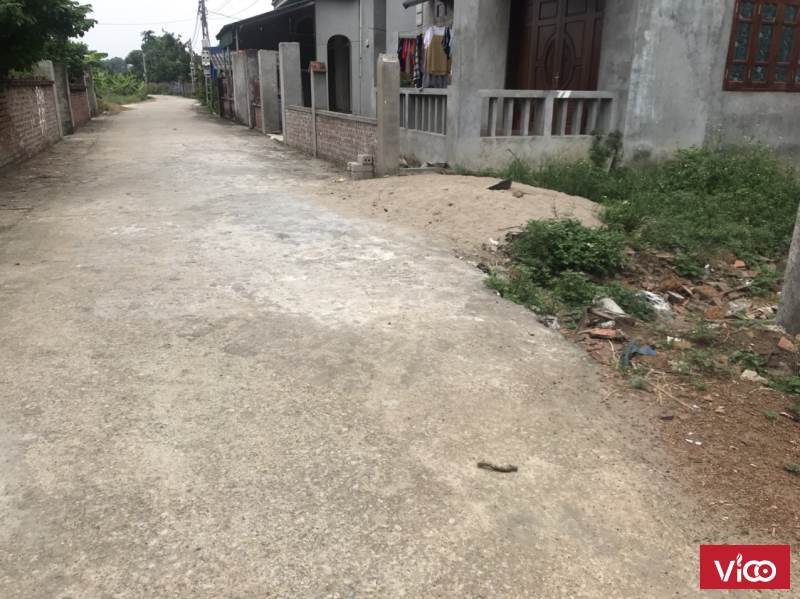 Bán 205m2 thôn 8 Tân Xã Thạch Thất Hà Nội, Gần giáp đại lộ Thăng Long, Cách đường chính 20m