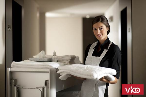 Thái độ phục vụ, giao tiếp và ứng xử với khách hàng của nhân viên buồng phòng