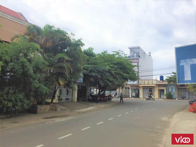 Bán nhà mặt tiền đường chính Nguyễn Chí Thanh, P2, TP Bảo Lộc Giá 2.8 tỷ TLCC