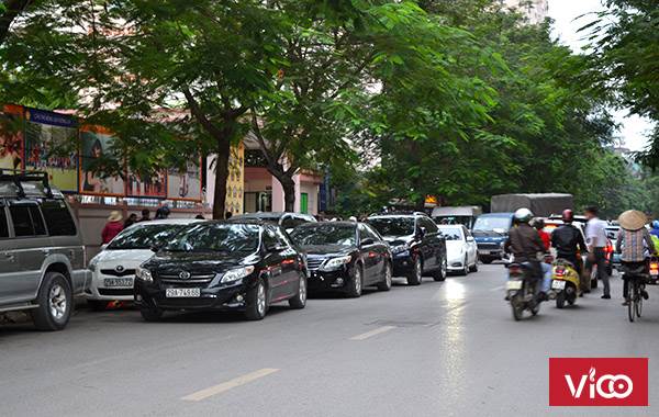 Nhà 3 mặt tiền phố Nguyễn Thị ĐịnhCầu Giấy 162m2, 29 tỷ.