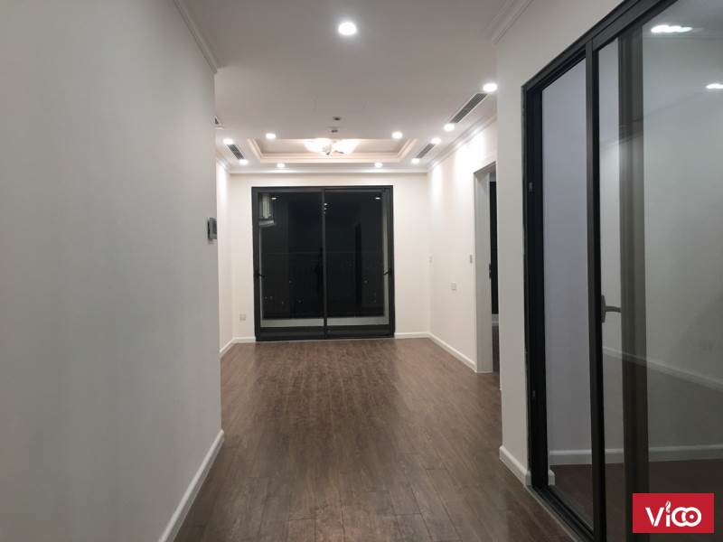 Bán căn hộ 2 ngủ,số 03 tòa R2 Sunsine Riverside,81m2.